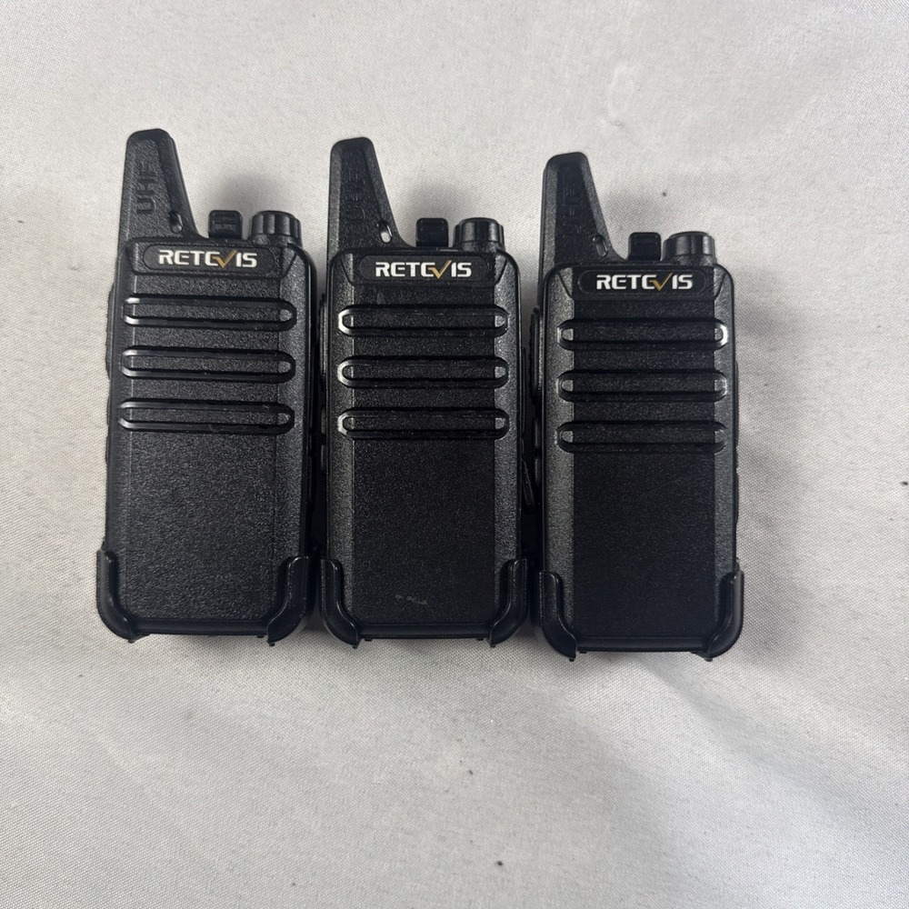 3 RETC 15 Two-Way UHF Hand-Held Mobile Radio Walkie-Talkie Working/ No Chargers